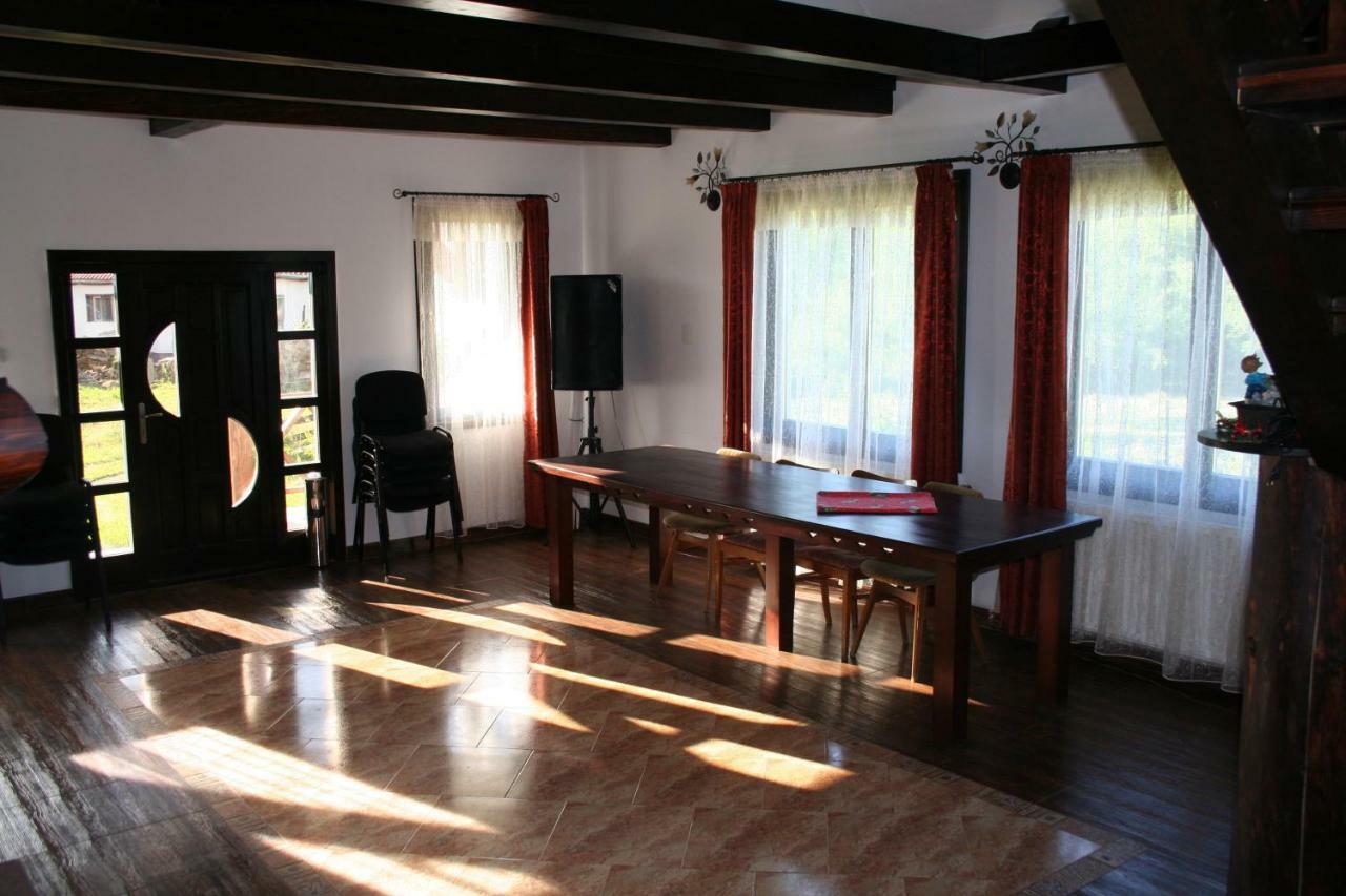 Dobarlica ξενώνας Dobirlau Εξωτερικό φωτογραφία